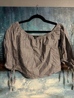Romeo + Juliet Stripe Off-Shoulder Peasant Crop Top
